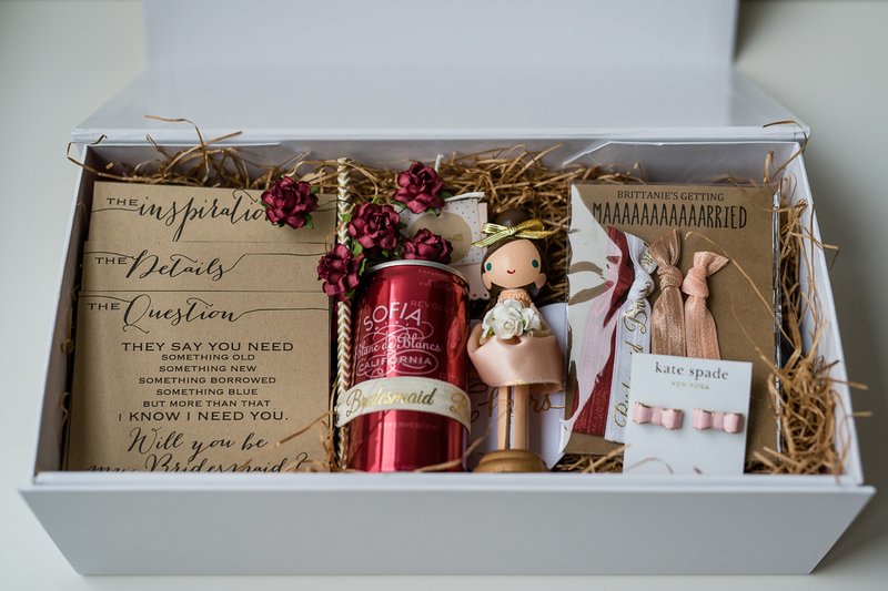 What to Put In a Bridesmaid Proposal Box