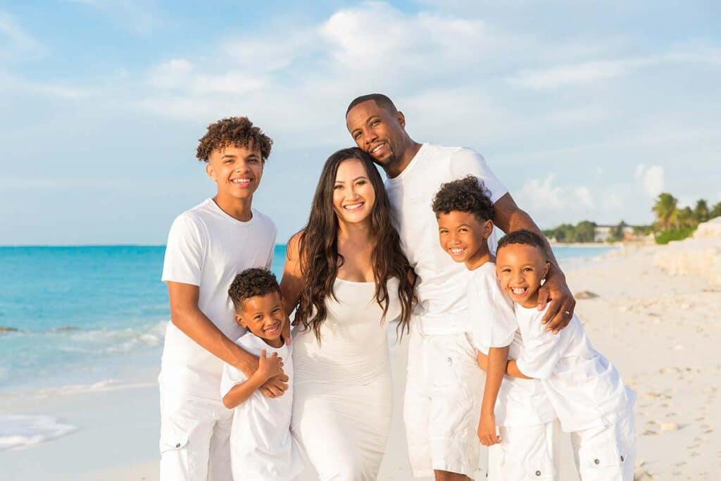 All White Family Photoshoot Ideas